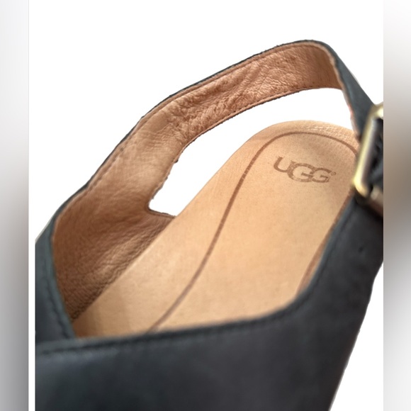 Ugg Kamile sandals - Picture 4 of 7